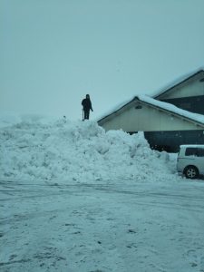 大雪の為、ご迷惑おかけします