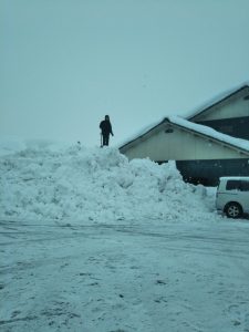 大雪の為、ご迷惑おかけします